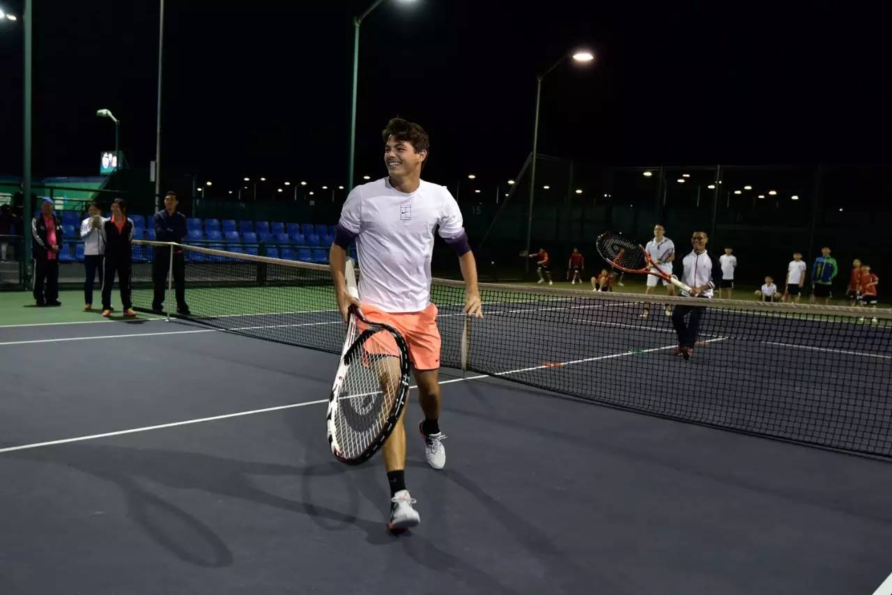 双标张本关 双标张本关